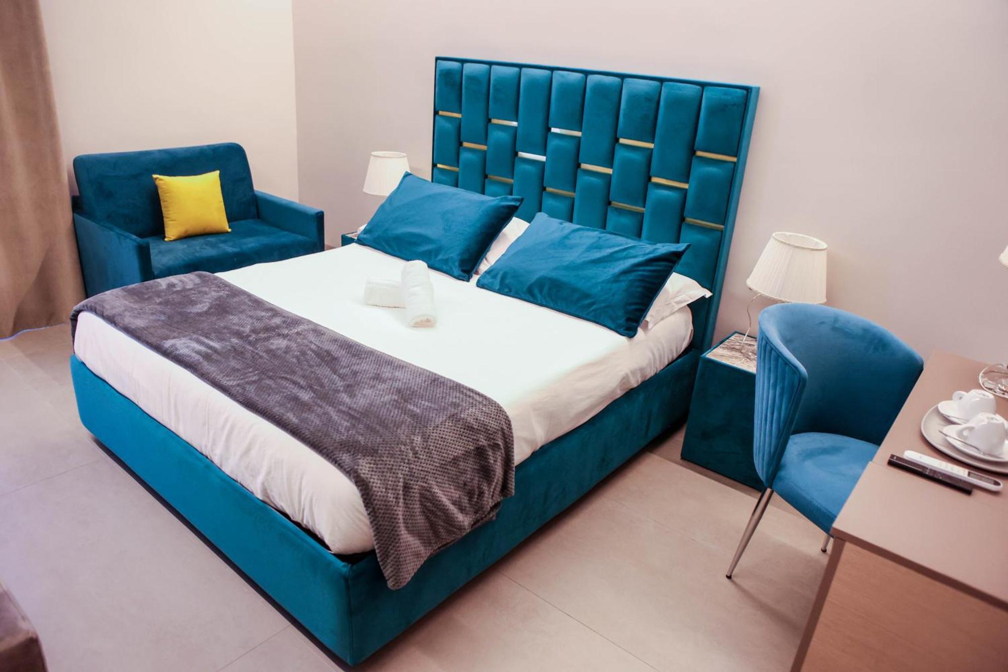 B&B Suites&Rooms Piazza Dei Martiri Katánie Exteriér fotografie