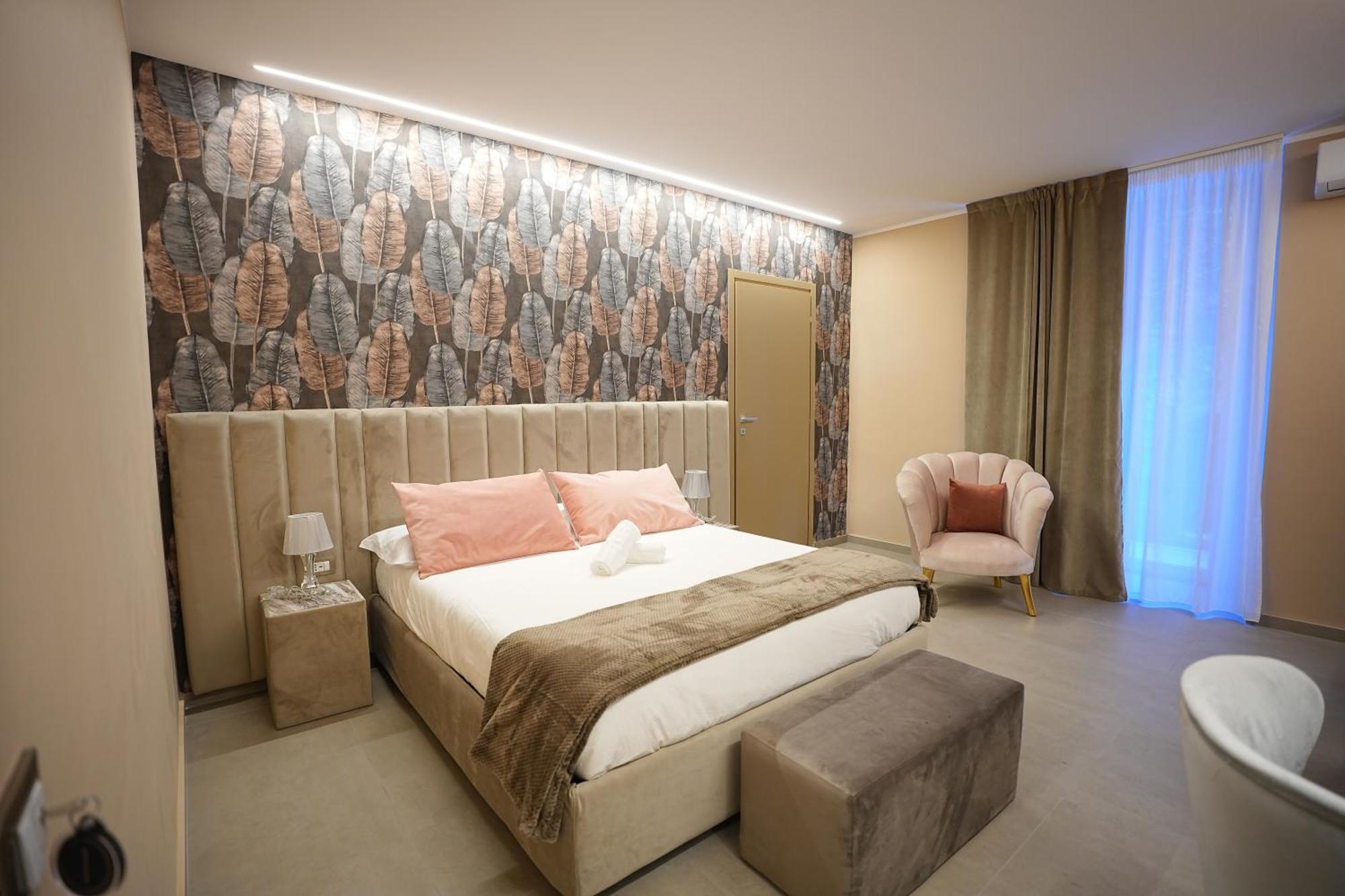 B&B Suites&Rooms Piazza Dei Martiri Katánie Exteriér fotografie